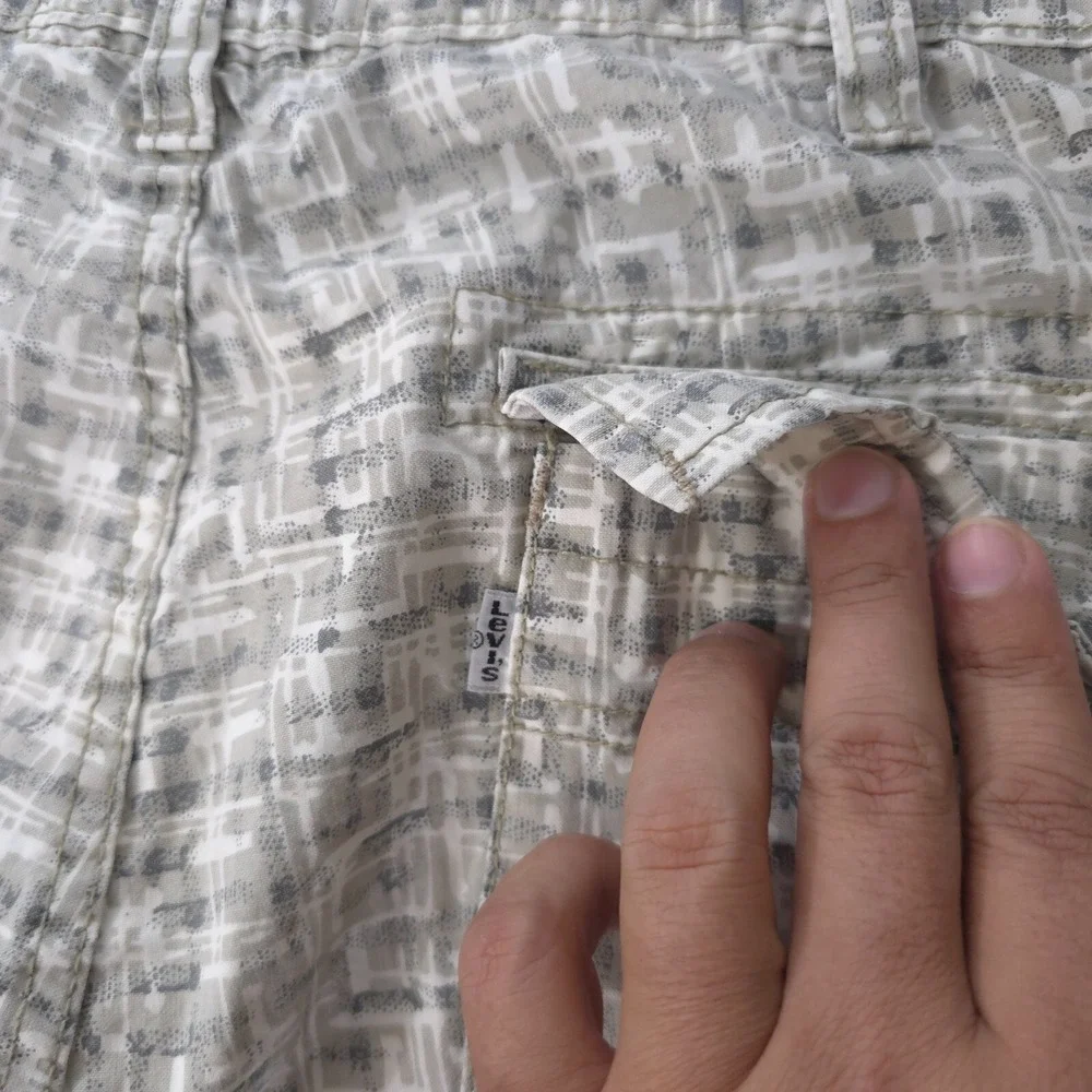Vintage Levis Cargo Shorts Men's SZ 40 Slim Check Y2K Utility Skater Work Preppy